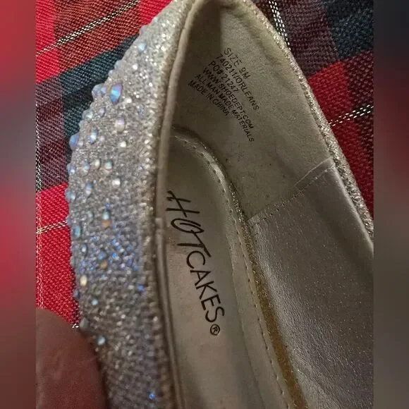 DONATING SOON 🚨Hotcakes rhinestone flats - Picture 3 of 7